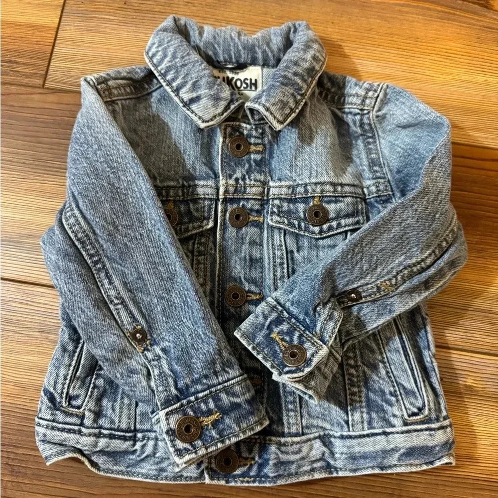 OSHKOSH B’gosh Baby Jean Jacket Size 12 months. NWOT